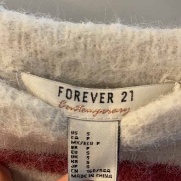 SWEATER FOREVER 21 - Picture 3 of 3